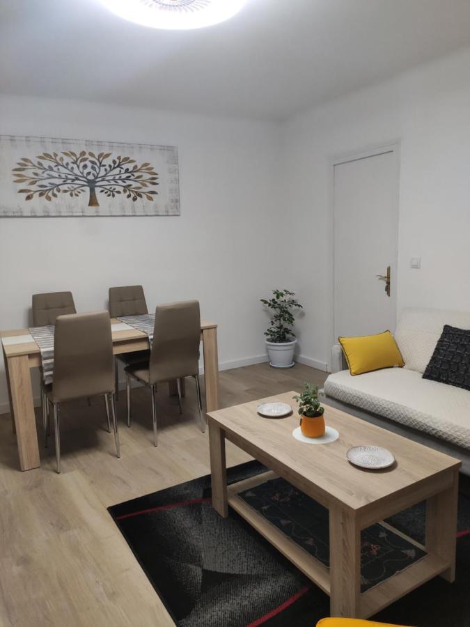 Apartamento Estel La Seu d'Urgell Zewnętrze zdjęcie