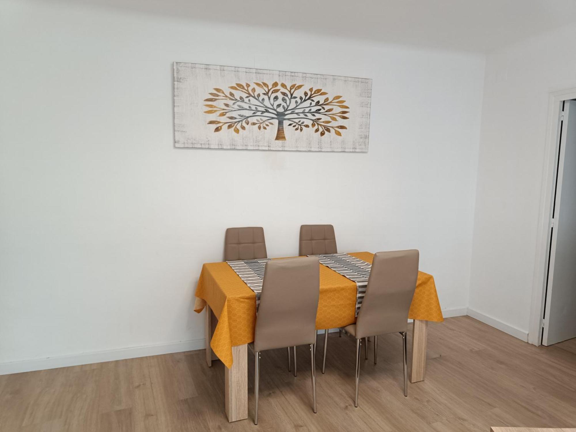 Apartamento Estel La Seu d'Urgell Zewnętrze zdjęcie